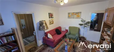Apartament cu 2 camere de vanzare in Campina, parter - foto 3