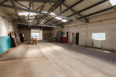 Hala Industriala Renovata + 1500 MP Teren Halchiu - foto 12