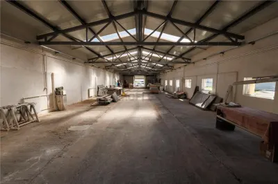 Hala Industriala Renovata + 1500 MP Teren Halchiu - foto 15
