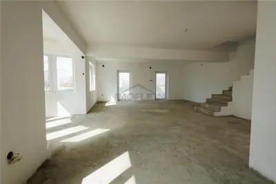 Casa spatioasa cu Etaj si Curte In zona Premiun Ghimbav - foto 12