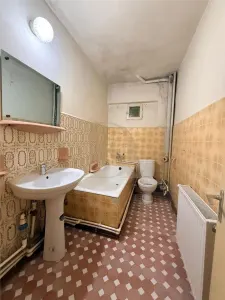 Best deal ! Tg Cucu , apartament 3 camere , 81 mp , etaj 1 - foto 7