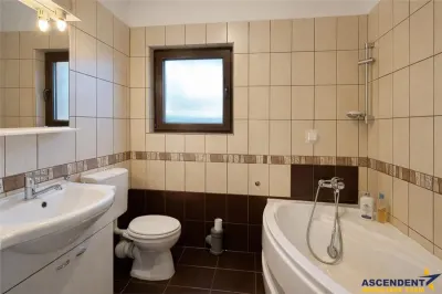Film&3D!Casa armonioasa,doua intrari,foisor, locuri parcare,Sancraiu de Mures - foto 12