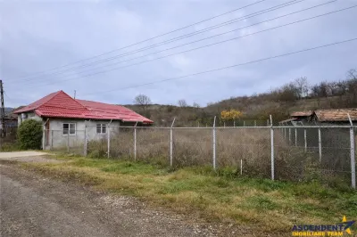 Film&3D!Proprietate cu potential:casa, atelier,domeniu de 2.700 mp: Sanmarghita, Mures - foto 5