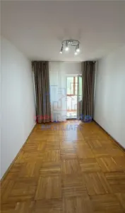 Apartament 3 camere decomandat, 77 mp, CUG - Boxa si 2 locuri de parcare - foto 3