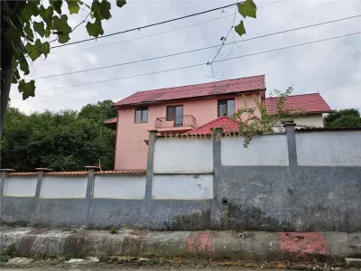 Casa individuala de vanzare + 7 ari de teren, Grosi - foto 15