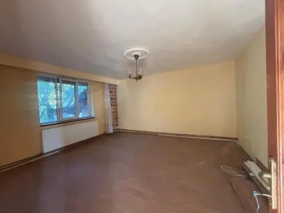 Casa individuala de vanzare + 7 ari de teren, Grosi - foto 5