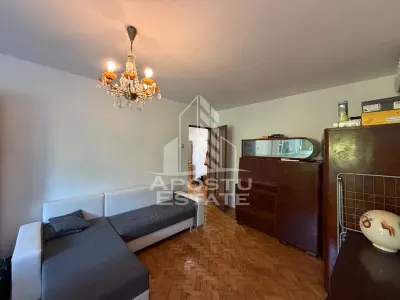 Apartament cu 2 camere de vanzare,decomandat ,Zona Aradului,Timisoara - Timisoara
