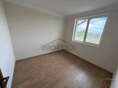 Casa insiruita de vanzare in Giroc, zona centrala, comision 0% - foto 4