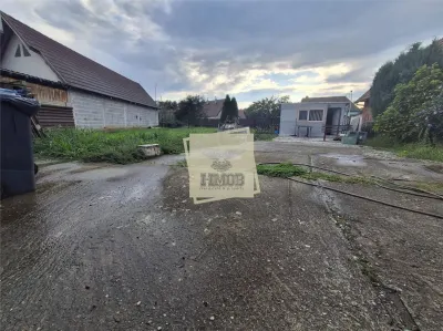 Teren intravilan cu toate utilitatile de 700 mp utili Bungard - foto 4