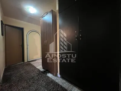 Apartament cu 3 camere, 2 bai, 2 balcoane, zona Vladeasa - foto 7