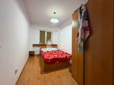 Apartament cu 5 camere, 2 bai, decomandat, centrala zona Girocului - foto 2