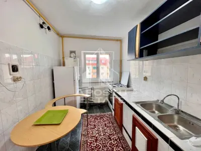 Apartament cu 2 camere,decomandat, centrala proprie, Plavat 2 - foto 5