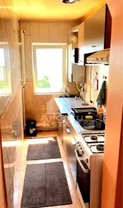 Apartament cu 2 camere ,centrala proprie,etaj intermediar,  Soarelui - foto 4