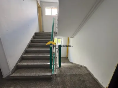 Basarabiei-2 minute de metrou, apartament 3 camere, bloc reabilitat, zona verde - foto 17