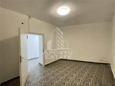 Spatiu comerciall 222 m, de inchiriat, Baile Neptun, Timisoara. - foto 5