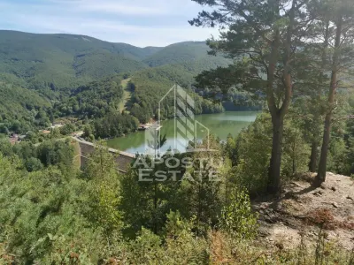 Teren intravilan, 2000mp, cu vedere panoramica spre lacul Valiug - foto 2