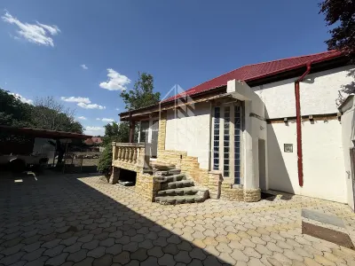 Casa individuala de vanzare cu proiect de extindere, zona Lunei - foto 20