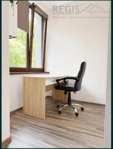 Apartament 2 camere la casa cu parcare si gradina - foto 3