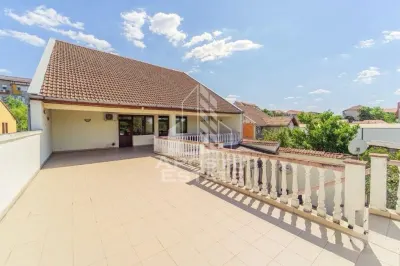 DE VANZARE Casa individuala cu pozitie si vizibilitate - foto 2