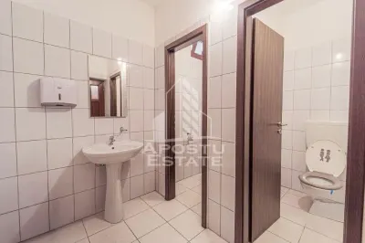 DE VANZARE Casa individuala cu pozitie si vizibilitate - foto 17