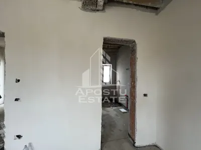 DE VANZARE casa alipita in Covaci cu curte mare - foto 9