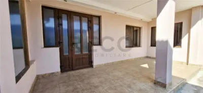 RECO Casa in Lugasu de Jos la 3 km de Alesd si 32km de Oradea - foto 2