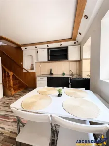 Apartament in casa, parcare in curte, foisor cu gratar, Centru Istoric - Schei, Brasov - foto 2
