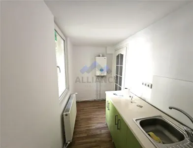 Spatiu birouri, stradal, parter, semicentral - foto 8