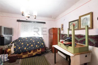 RECO  Casa in Episcopia Bihor cu teren de 704mp - foto 4
