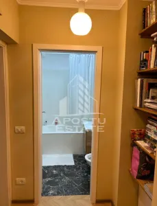 Apartament 2 camere, etaj intermediar, renovat in Piata Libertatii - foto 5