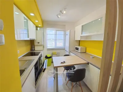 Apartament 3 camere (2 dormitoare + living open space) – Ultracentral, ideal investiție – Iași, Bd. Independenței - Iasi