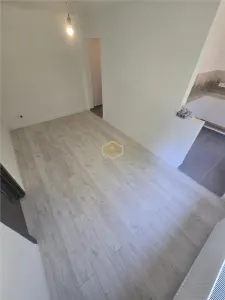 Apartament cu 2 camere, la parter | Complet renovat - Micro 14 - foto 4