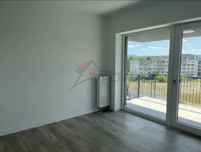 Vanzare apartament 3 camere 83mp 2 bai - parcare subterana - silk district - foto 4