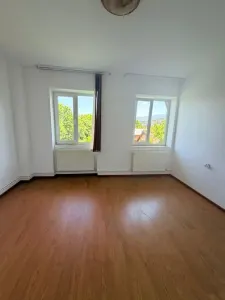 Apartament decomandat, 2 camere Centrul Civic - Brasov