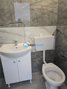 Garsoniera  renovata zona negoiu Fagaras - foto 4