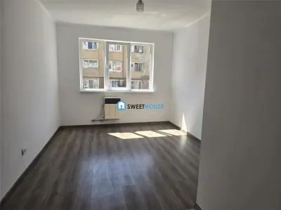 Garsoniera  renovata zona negoiu Fagaras - foto 6