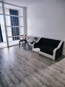 Apartament  2 camere de vanzare cartier Visoianu, liber, 44 mp - foto 2