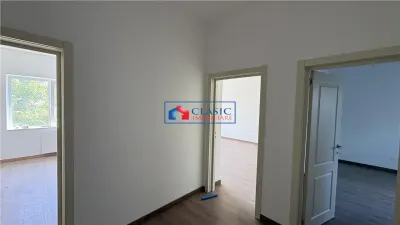 Inchiriere apartament ideal birou 3 camere decomandate renovat in Centru- zona Regionala CFR - foto 3