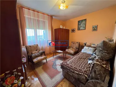 Vanzare apartament 2 camere decomandate bloc izolat in Gheorgheni- zona Interservisan - foto 4