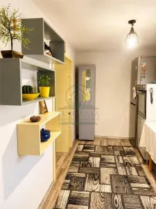 Casa locubila 4 camere , bucatarie, baie  + 3400 mp teren - foto 4