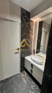 Apartament modern de inchiriat cu 2 camere  Bloc Nou Ultracentral - foto 7