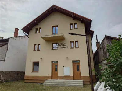 Cladire noua, ideala pentru cazare sau spatii de birouri in Brad, Hd - Brad