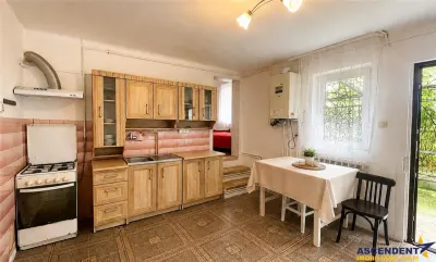 Casa 3 camere, cota teren 446 mp, garaj, terasa, pivnita, Unirii, Targu Mures - foto 3