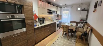 Apartament 3 camere zona Craiter,decomandat,130000 Euro - foto 2