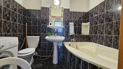 Apartament 2 camere Centrul Civic,decomandat,110000 Euro - foto 9