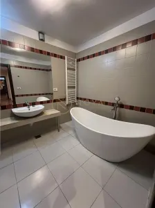 Apartament de 3 camere de vanzare in zona Herastrau la 1 min de parc - foto 17