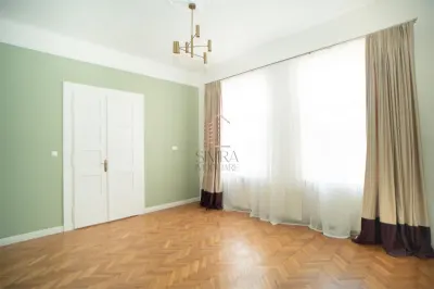 Apartament ultracentral cu 3 camere pe Strada Primariei - foto 3