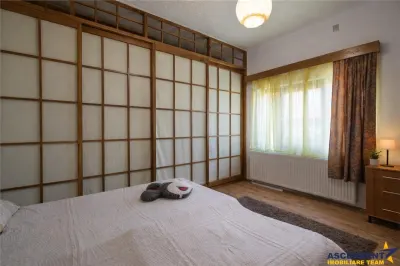 FILM! Casa primitoare in centrul orasului Targu Secuiesc - foto 5