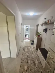 Apartament 2 camere, decomandat, Bucium, loc de parcare - foto 7