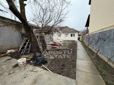 Casa cu 2 camere,centrala proprie, garaj,teren 350 mp ,zona Blascovici - foto 10